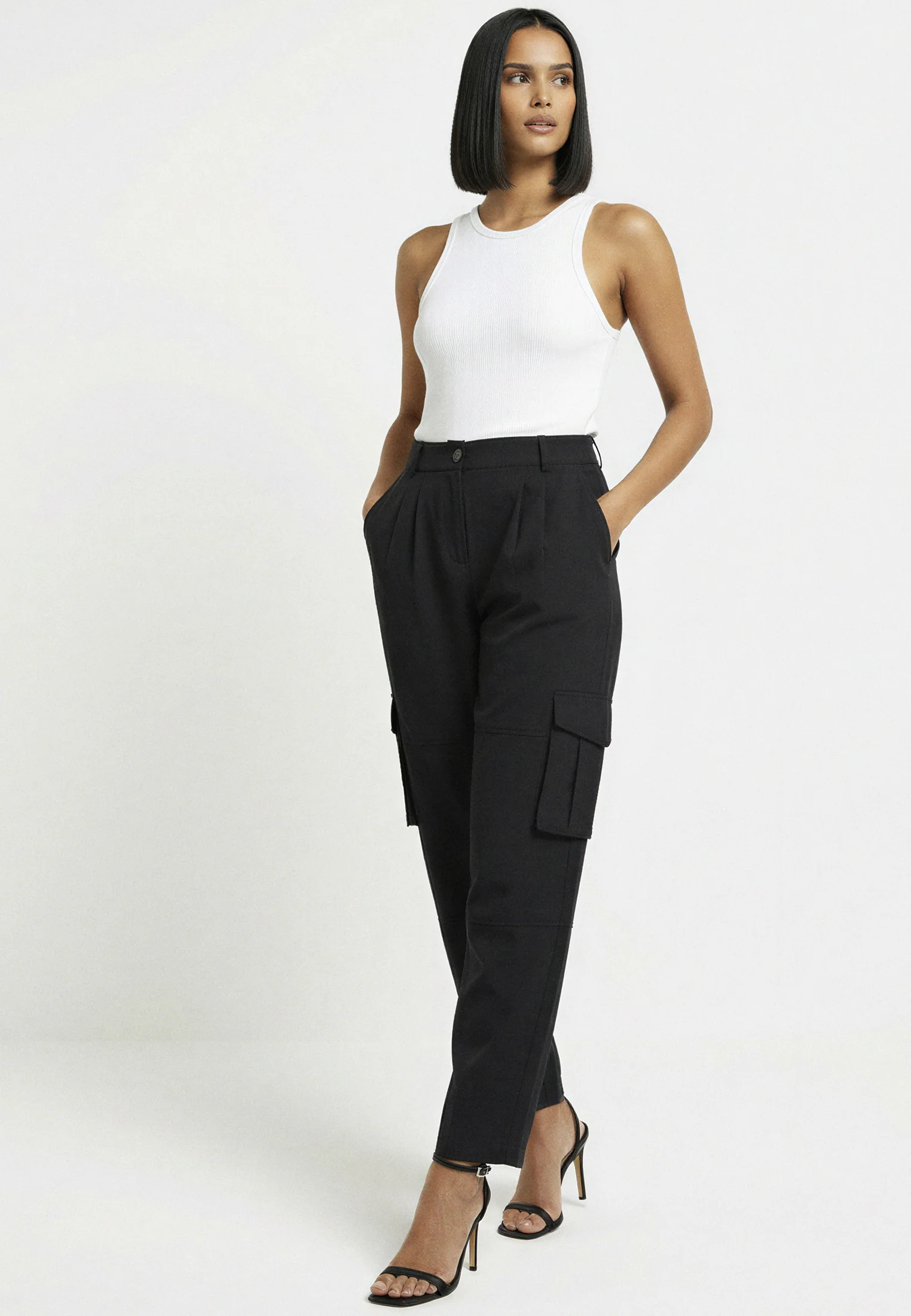 RAY BLACK CARGO TROUSERS - Image 2
