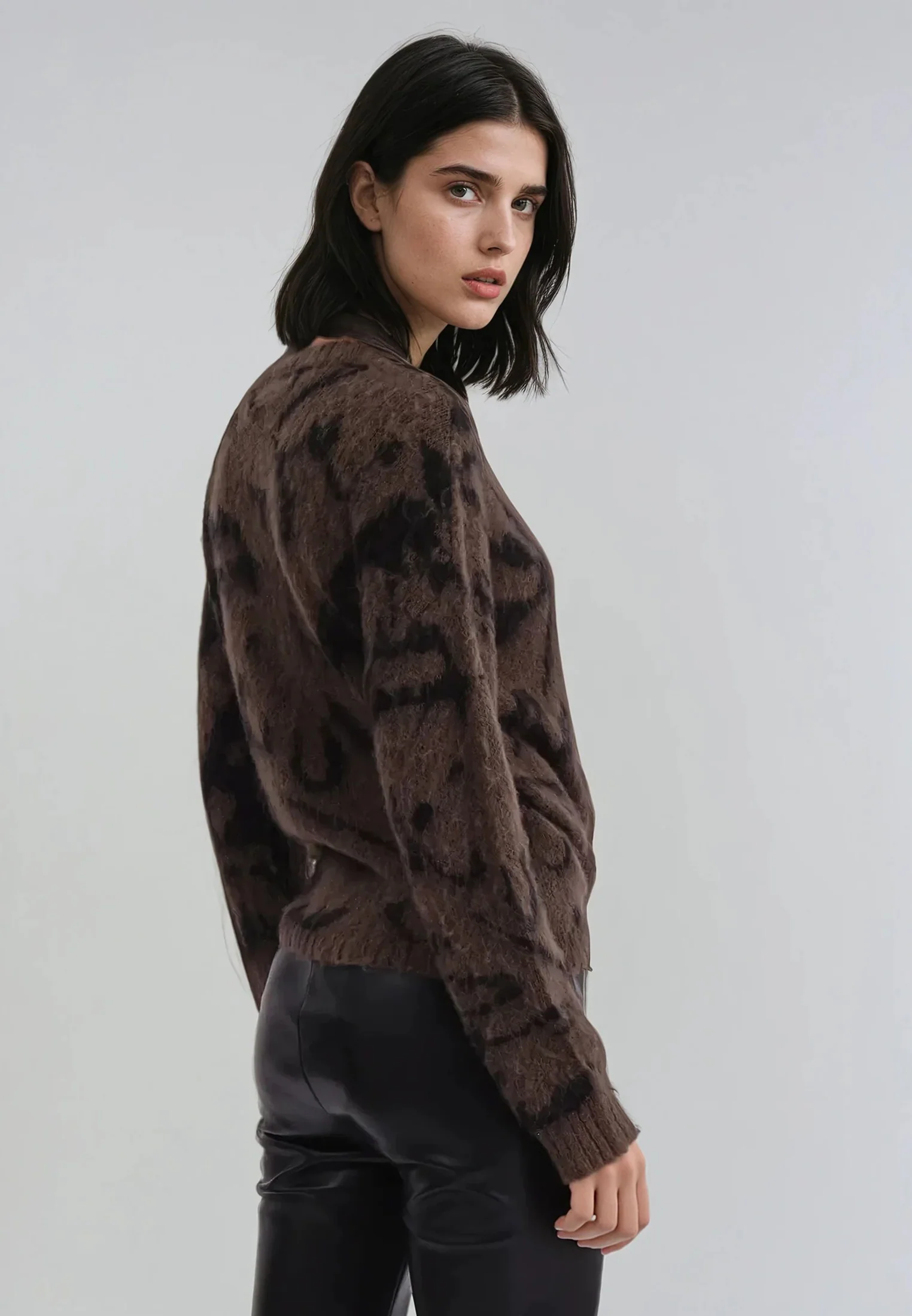 REVERSE TIE SASH JUMPER KHAKI & BLACK - Image 3