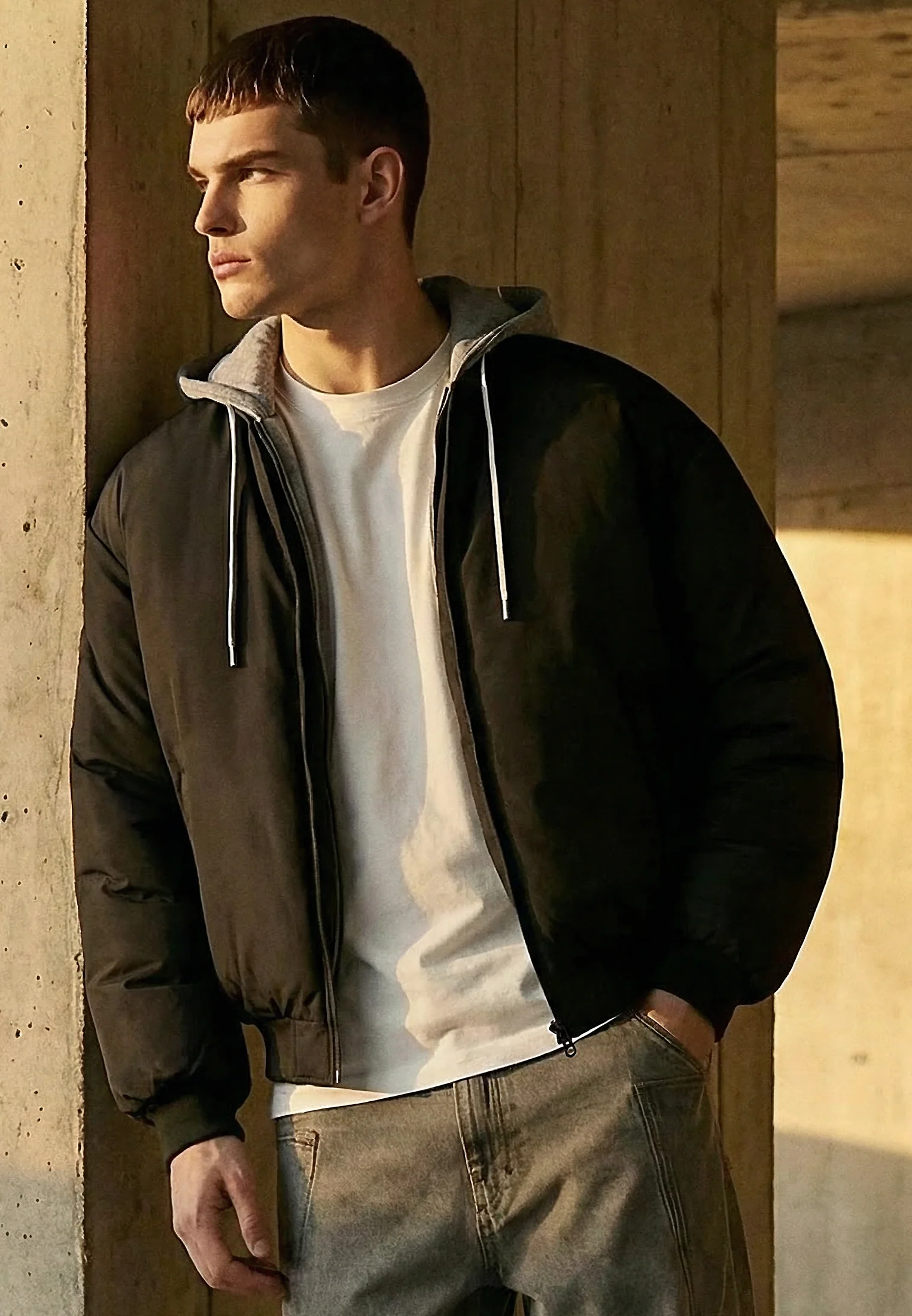 REVERSIBLE HOODED BOMBER BLACK - Image 12