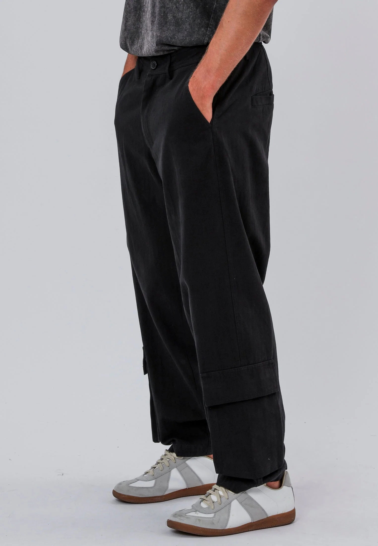 SAFARI CARGO TROUSERS BLACK - Image 2