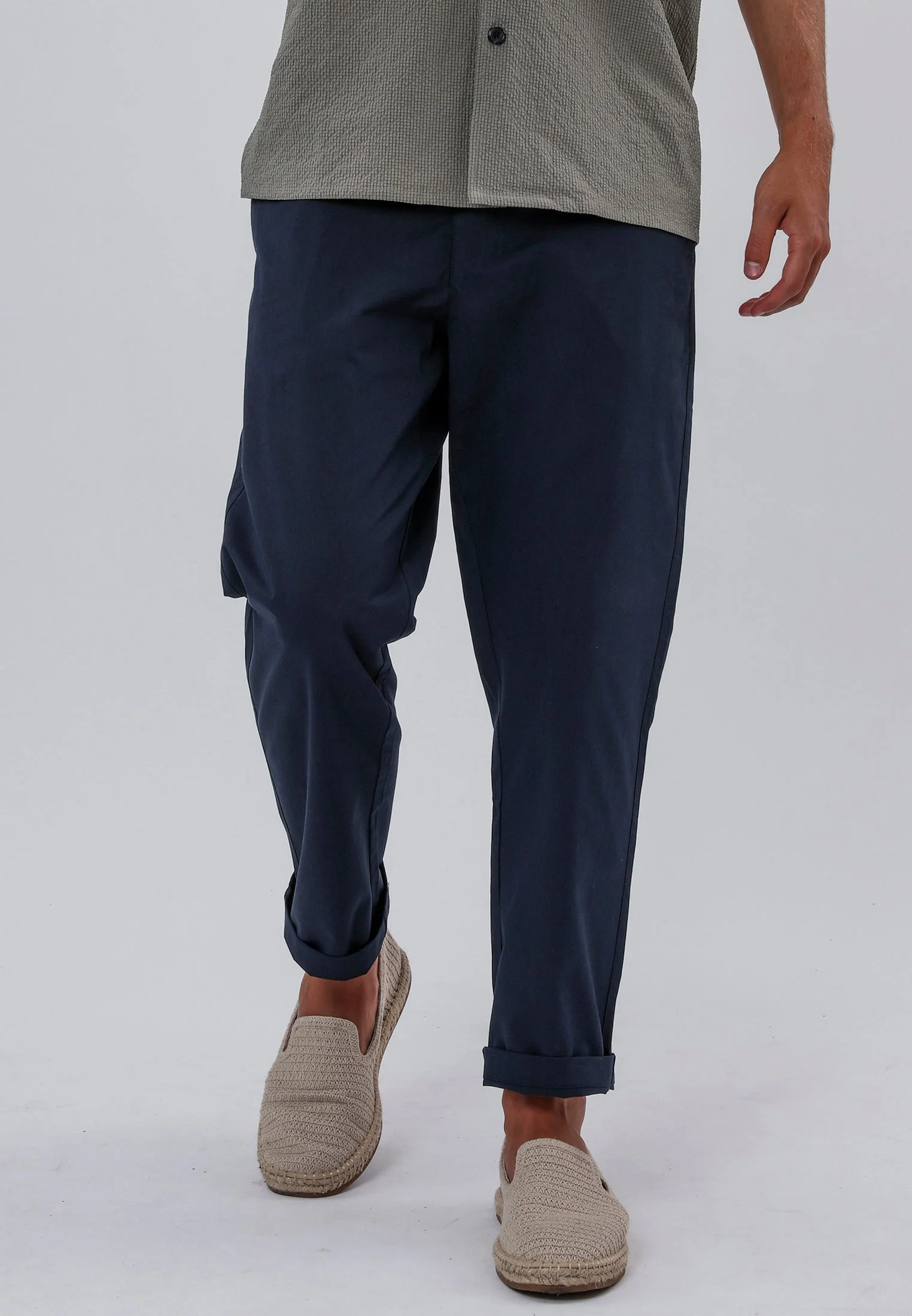 SAINT-TROPEZ LIGHTWEIGHT HOLIDAY CHINOS MIDNIGHT - Image 2