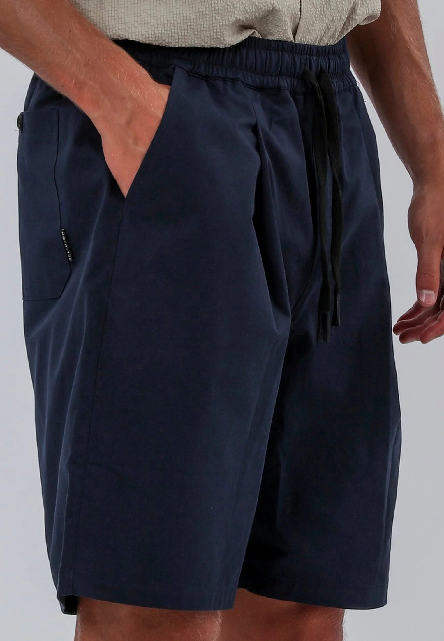 SAINT-TROPEZ PLEATED LINEN BLEND HOLIDAY SHORTS MIDNIGHT - Image 7