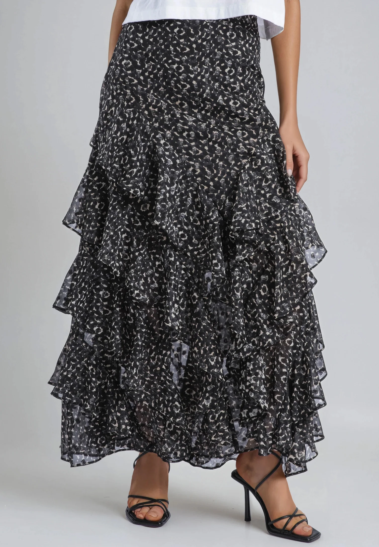 SCARLET SKIRT BLACK & WHITE - Image 2