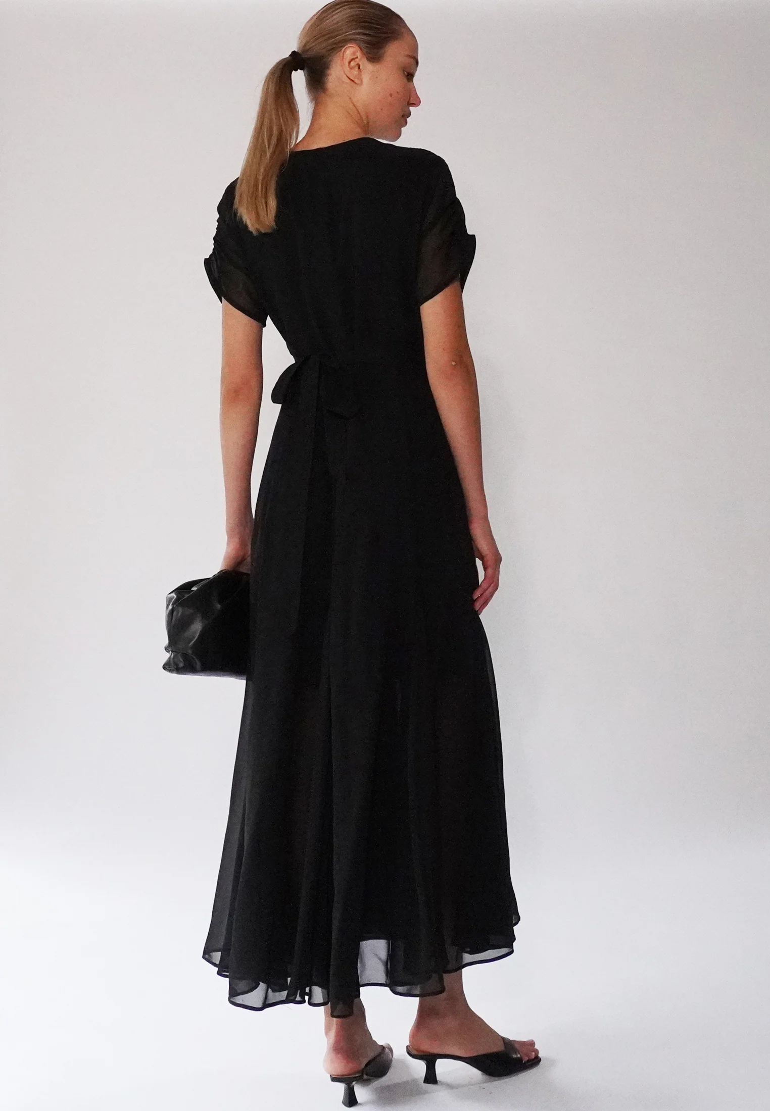 SOLSTICE MAXI DRESS BLACK - Image 2