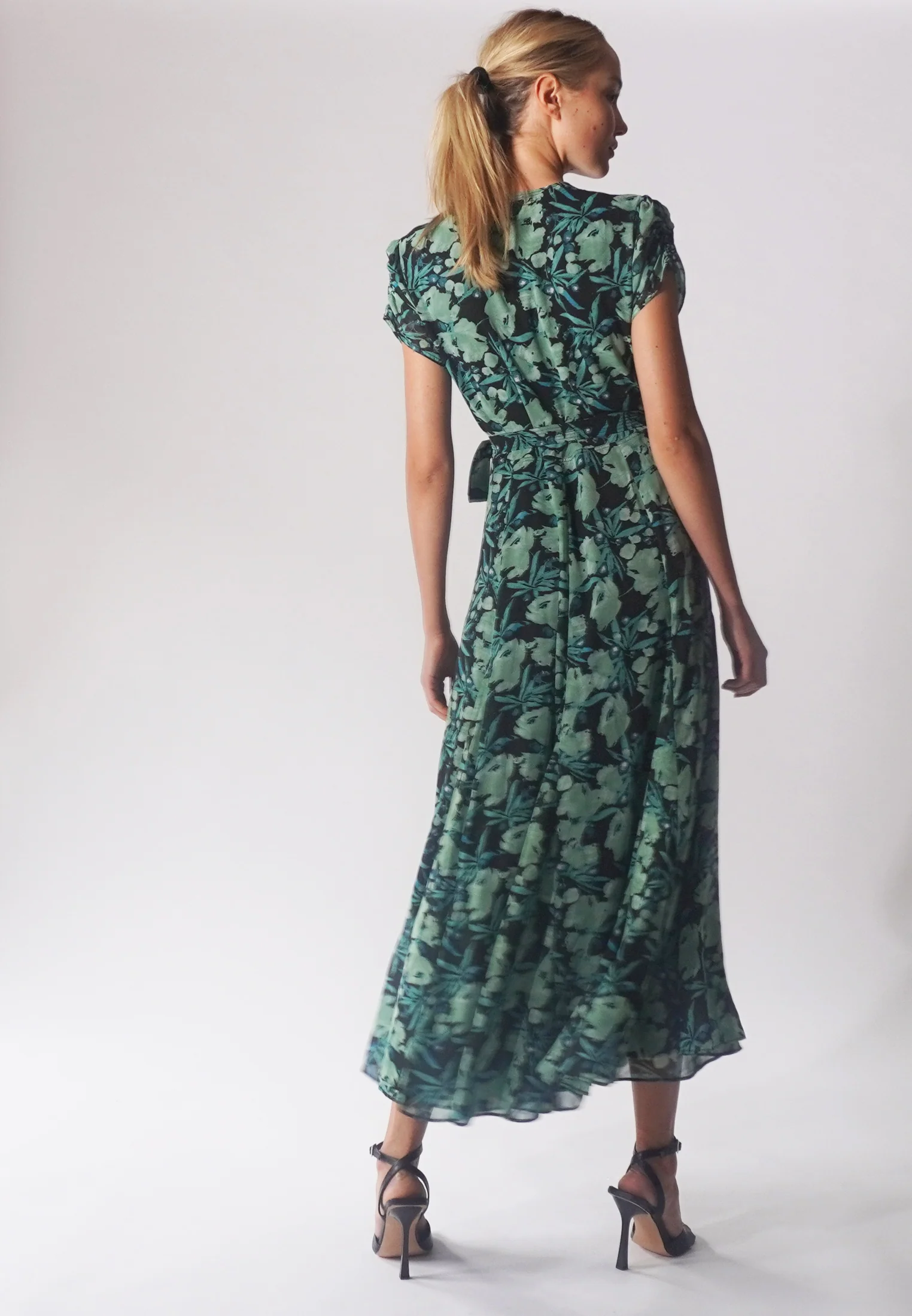 SOLSTICE MAXI DRESS PRIME GREEN - Image 2