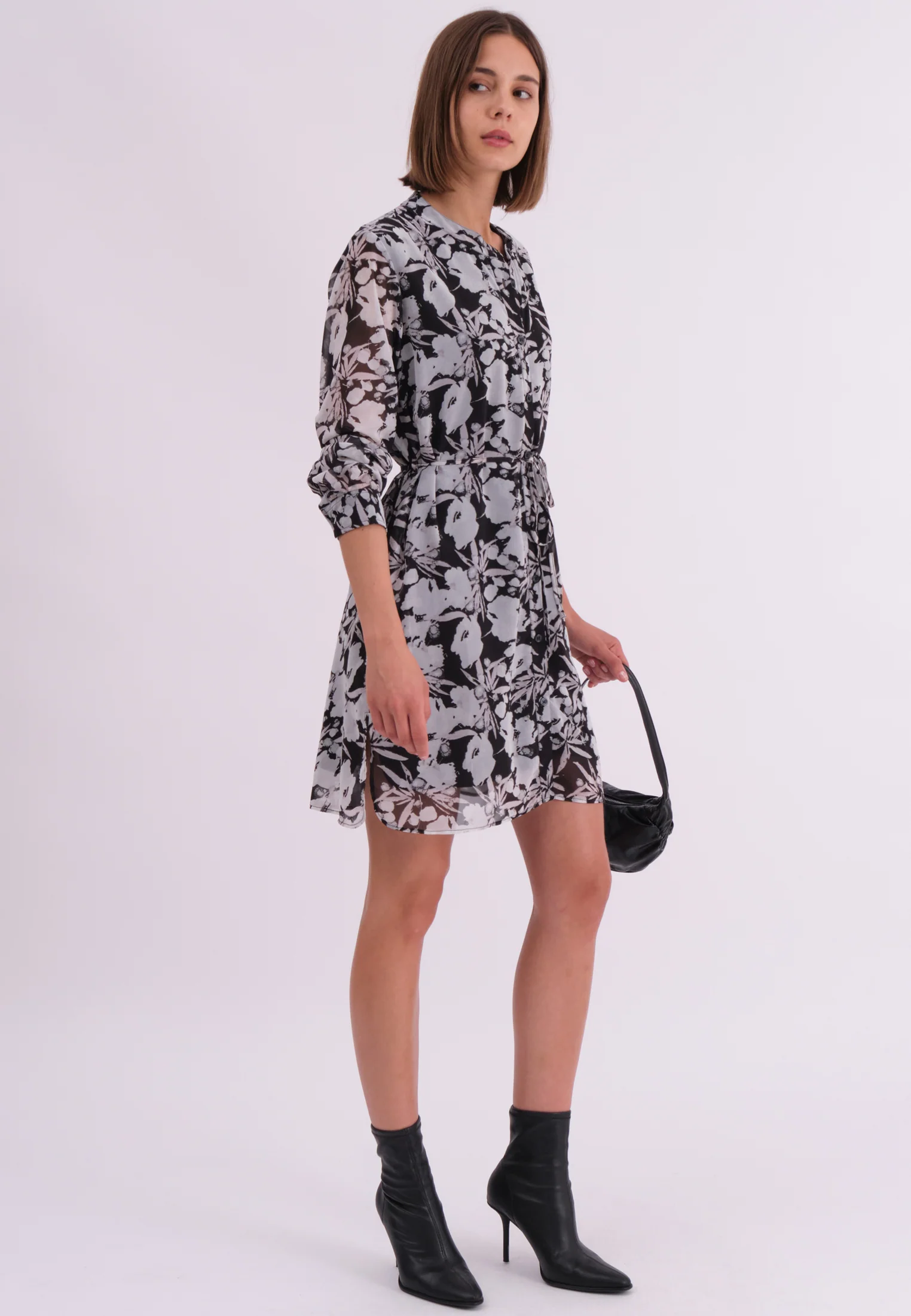 SOLSTICE KAFTAN PRIME GREY FLORAL - Image 6