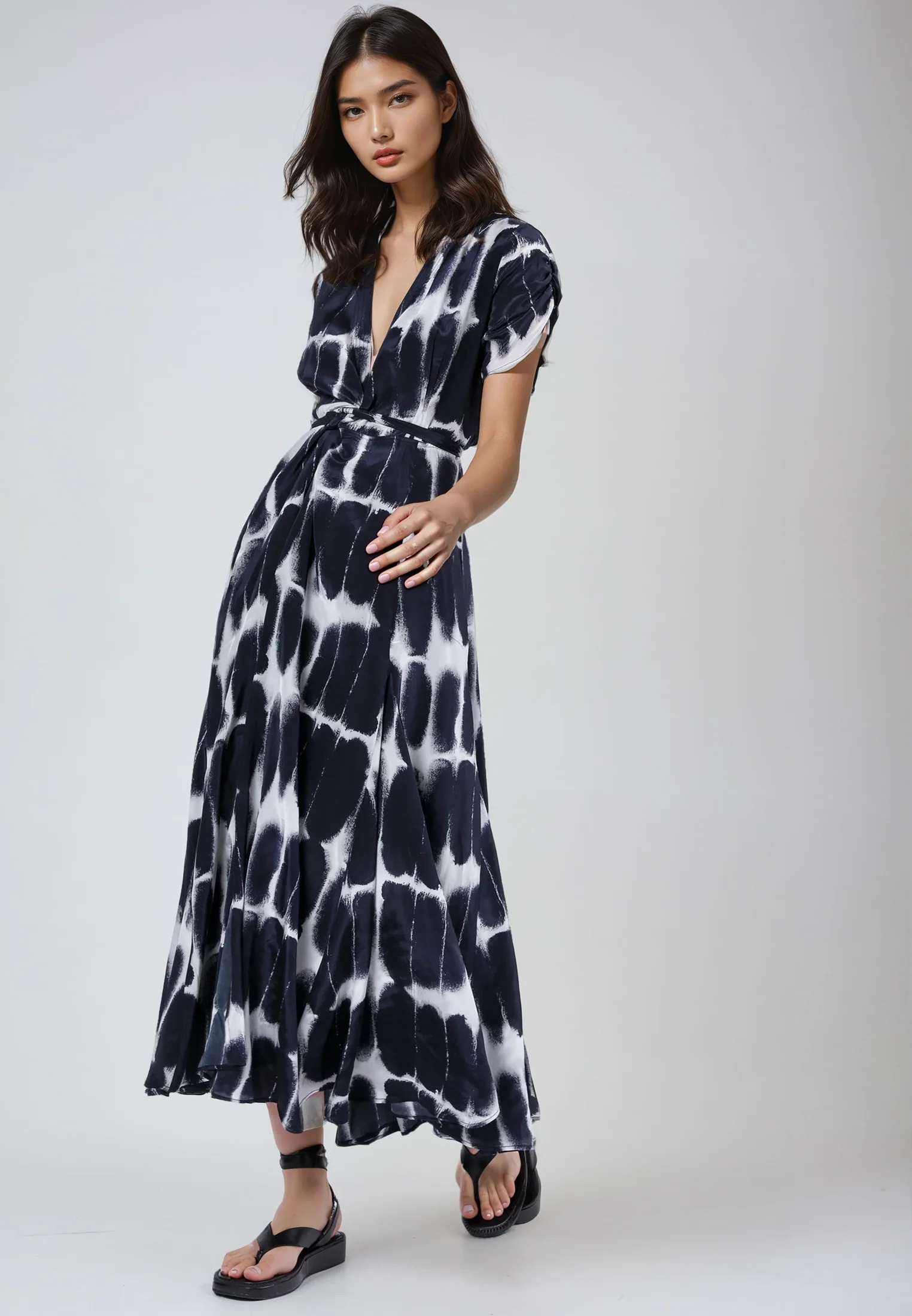 SOLSTICE LUMINARY MAXI DRESS - Image 3