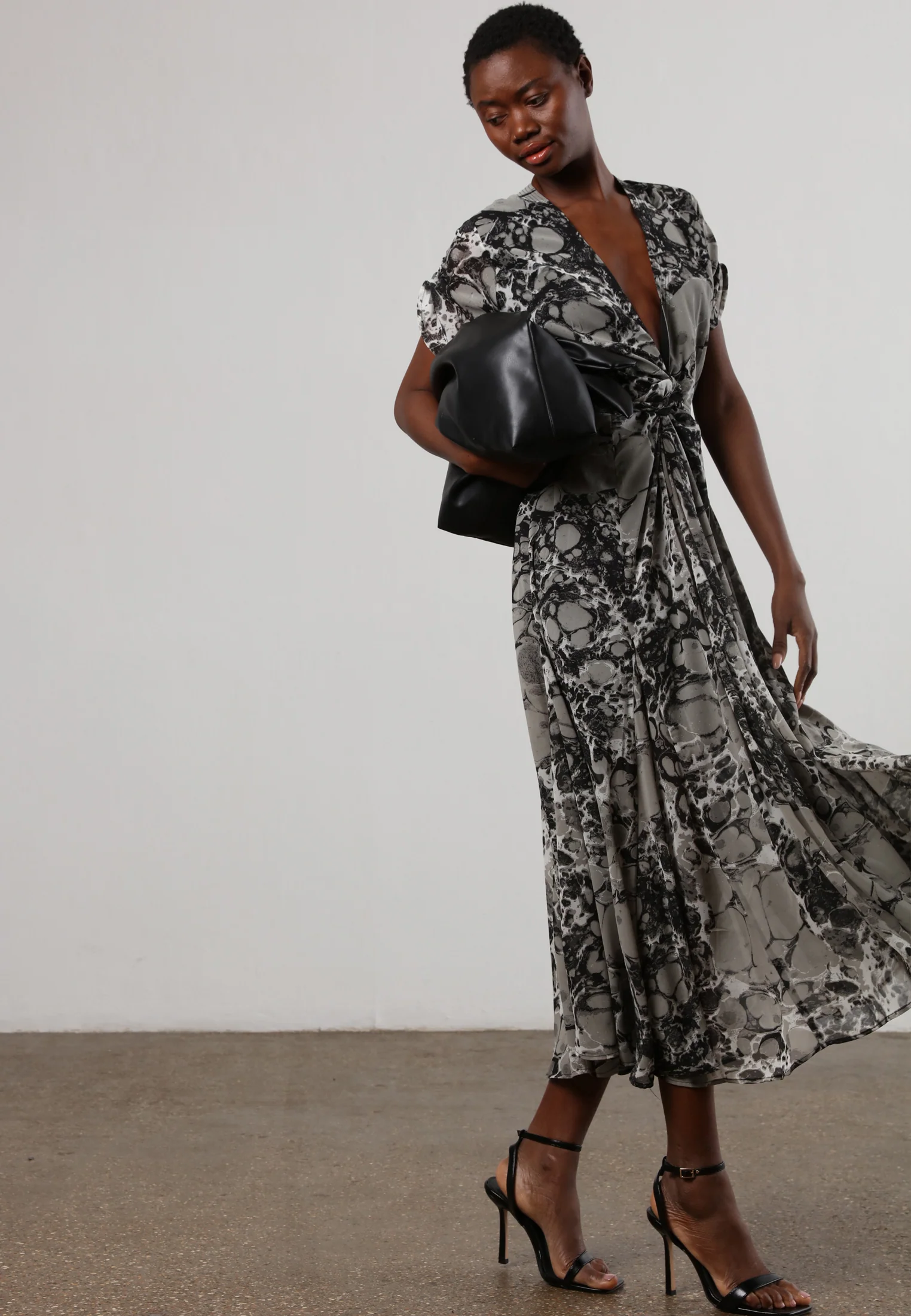 SOLSTICE STREAM MAXI DRESS - Image 6