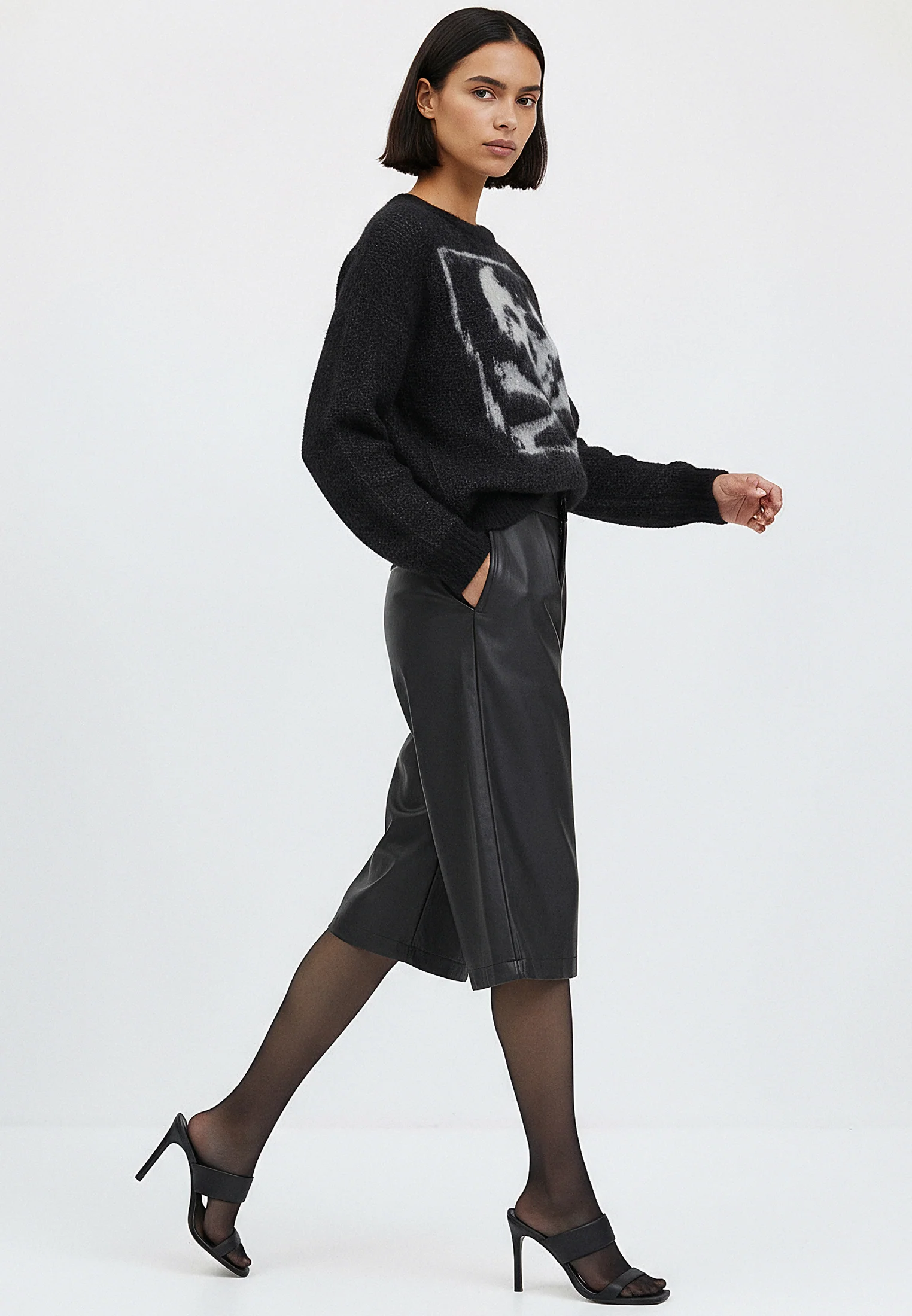 SYSTEM SHORTS BLACK - Image 5
