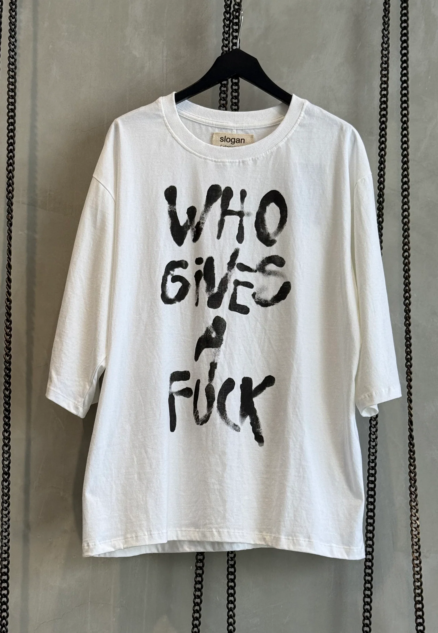 WHO GIVES A FUCK OVERSIZED T-SHIRT WHITE - Image 9