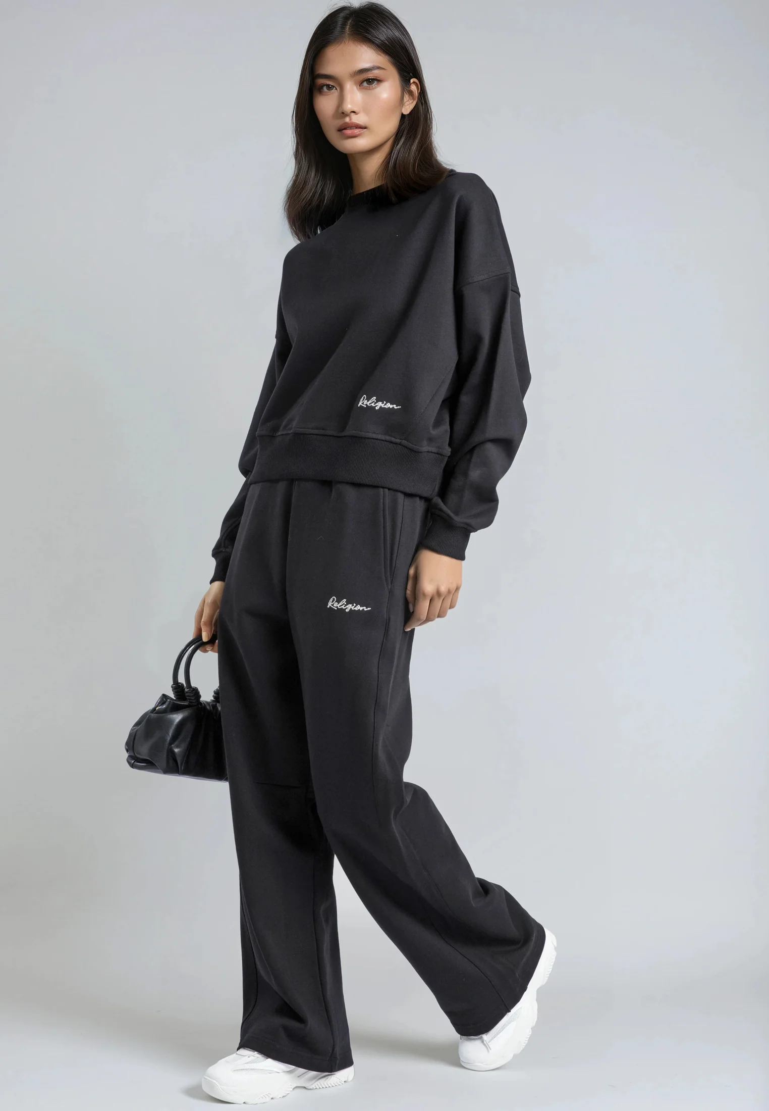 EMBROIDERY RELAXED SWEATPANTS BLACK - Image 7