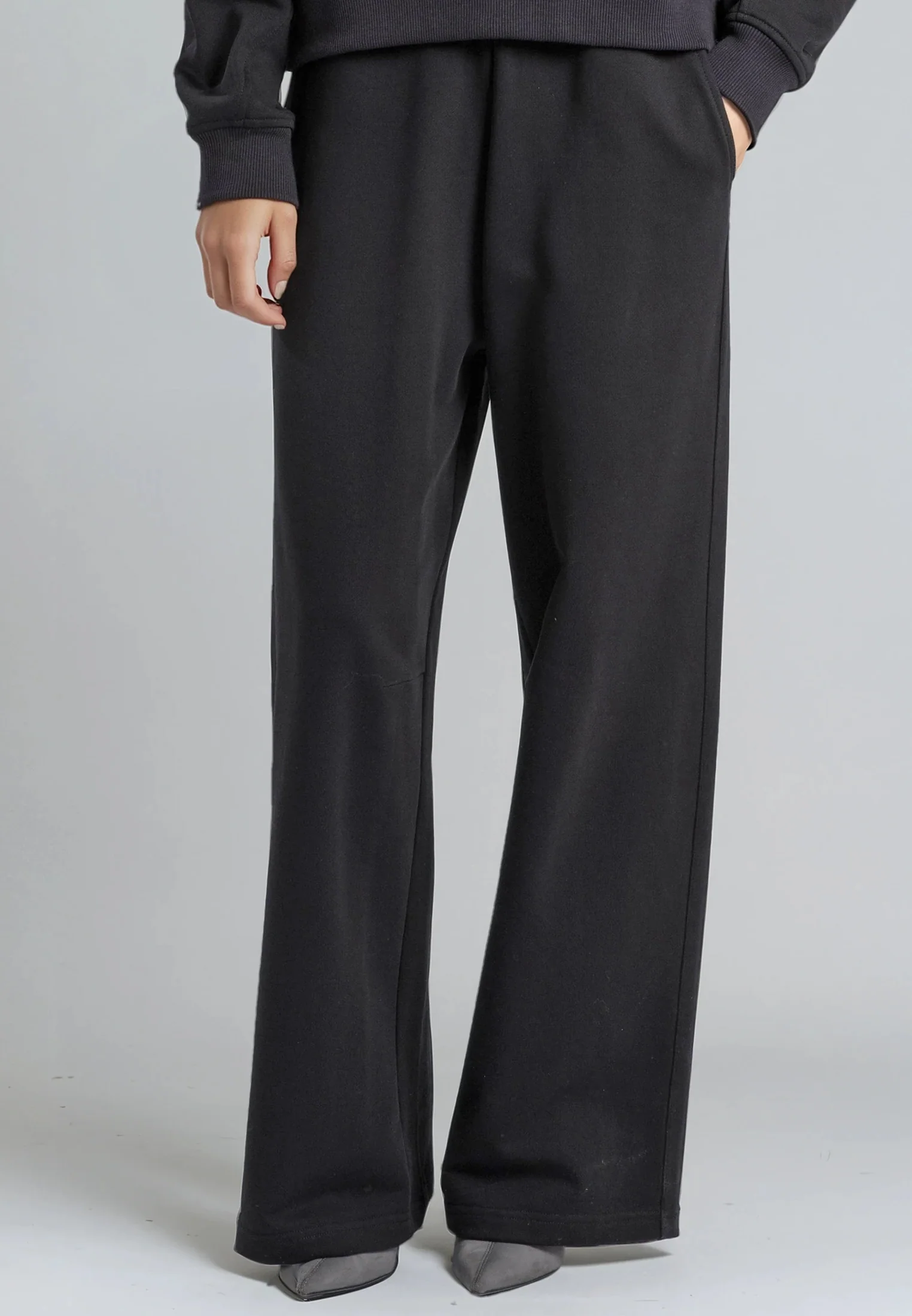 APPLIQUE RELAXED SWEATPANTS BLACK - Image 4