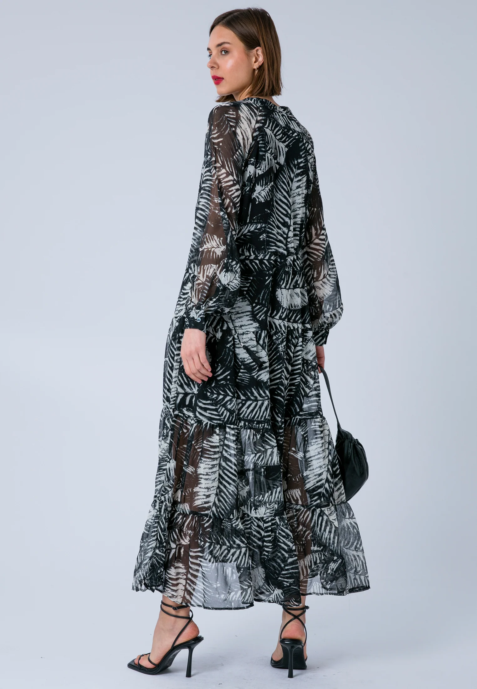 ZOE MAXI DRESS VAMP BLACK & WHITE - Image 5