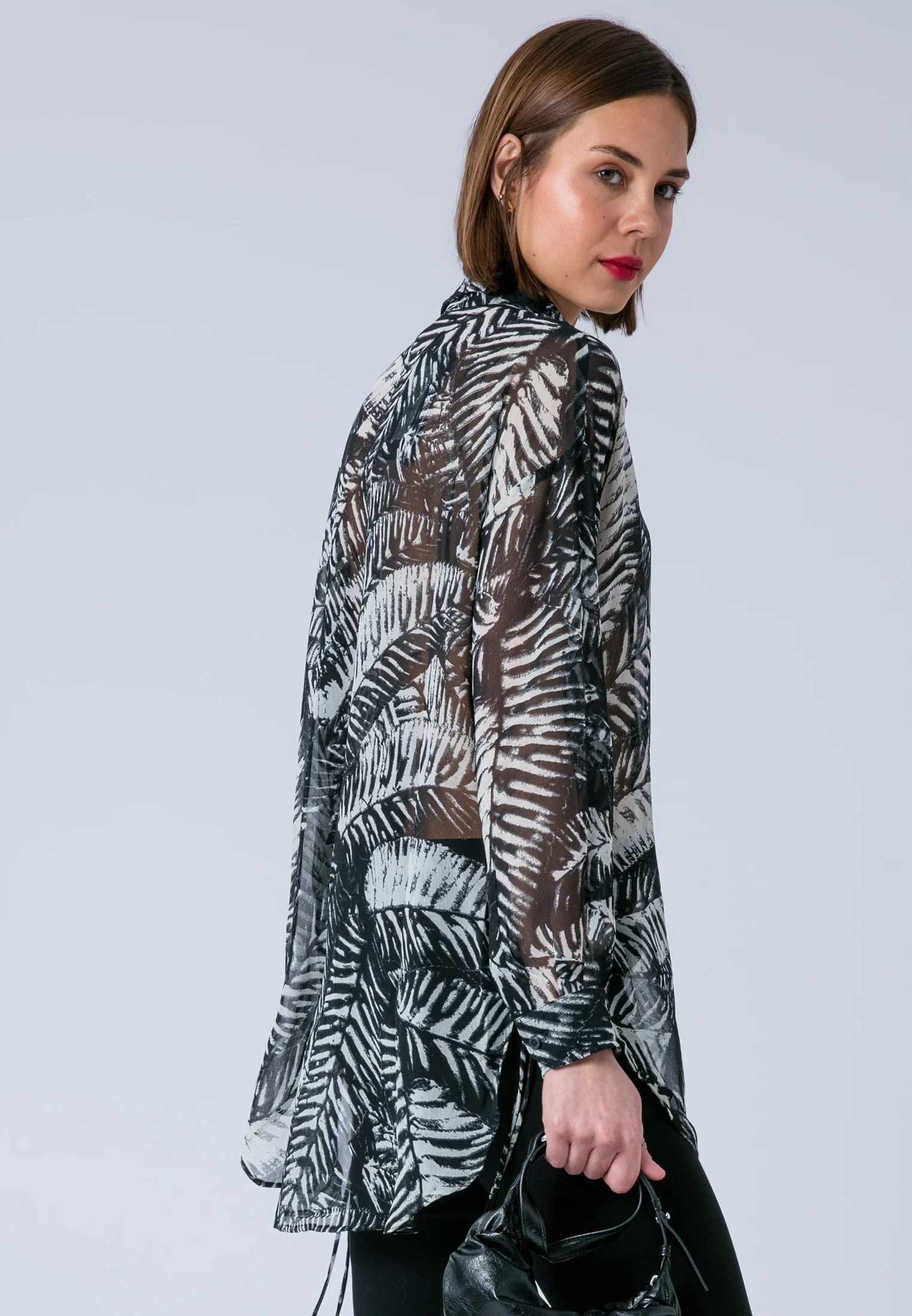 ZOE SHIRT VAMP BLACK & WHITE - Image 5