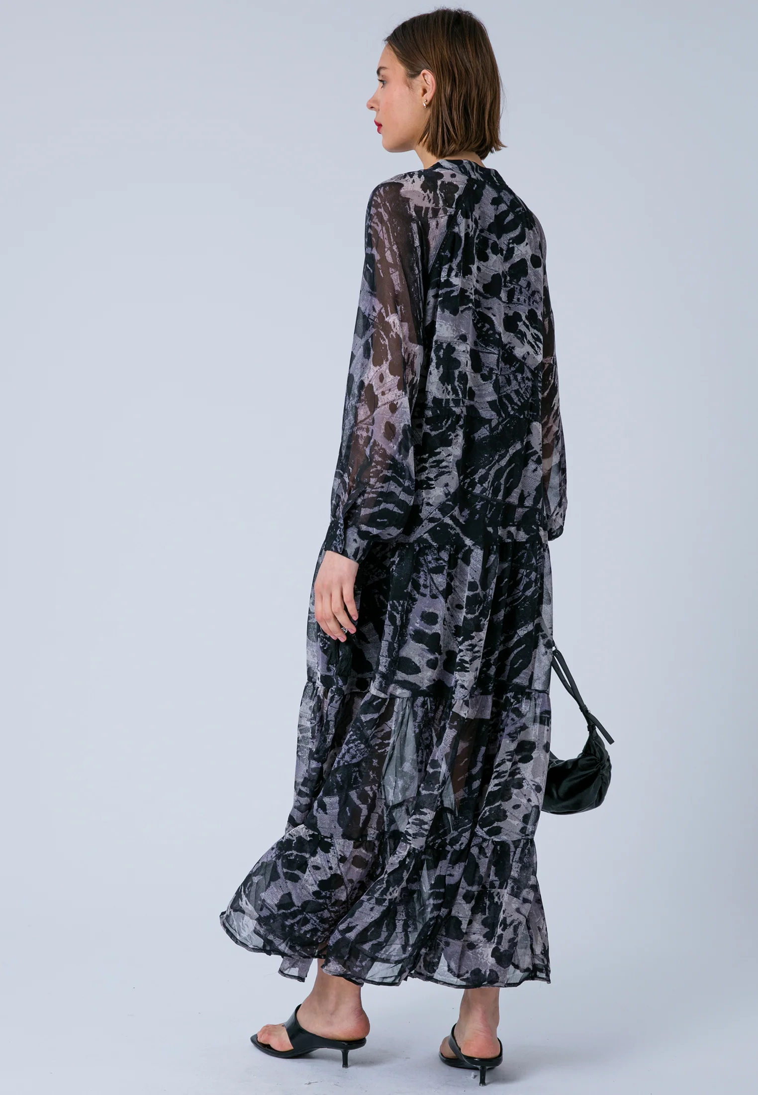 ZOE MAXI DRESS WINGS TAUPE - Image 5